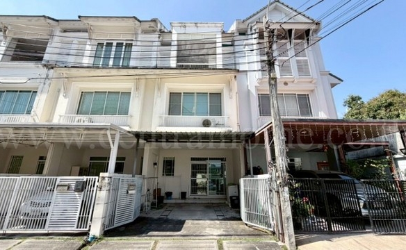 ลดราคาพิเศษ ทาวน์โฮม 3 ชั้น เดอะ เทอเรส ติวานนท์ ทำเลดี ราคาถูก
