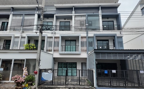 ขายทาวน์เฮ้าส์ 3 ชั้น โครงการ อิงทาวน์ ติวานนท์ – แจ้งวัฒนะ อำเภอเมืองปทุมธานี