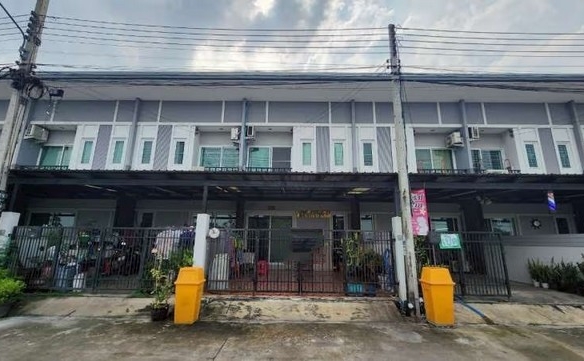 ขายทาวน์เฮ้าส์ 2 ชั้น โครงการ ฉัตรหลวง อำเภอสามโคก ปทุมธานี