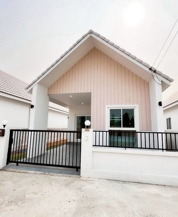 ขายบ้านมินิมอลนอร์ดิก หางดง เชียงใหม่ ตรงข้ามโรงเรียนนานาชาติปัญญาเด่น พร้อมเฟอร์เพียง 1.79 ล้าน