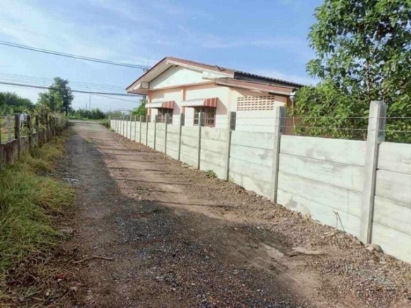 ที่ดิน – 0 Rai 0 NGAN 100 ตร.วา 190000 THB เป็นส่วนตัว