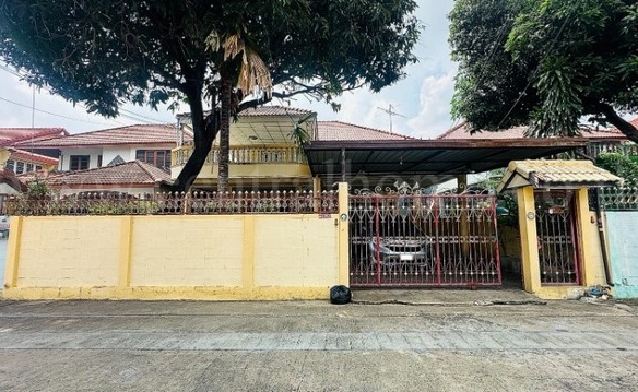 บ้านเดี่ยว หมู่บ้านบัวทองธานี บางบัวทอง หลังใหญ่พร้อมอยู่ ถูกที่สุด