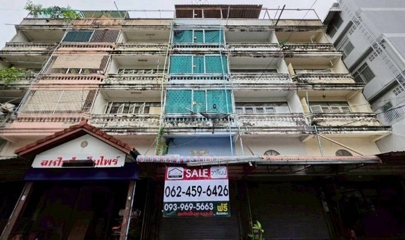 อาคารพาณิชย์ 4.5 ชั้น หมู่บ้านยัวร์เฮ้าส์ บางกรวย-ไทรน้อย ใกล้ SRT บางบำหรุ