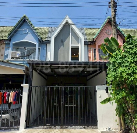 ทาวน์โฮม 2 ชั้น หมู่บ้านตะวันนาขาย ซอยจตุโชติ 12 ตกแต่งใหม่ พร้อมอยู่ เนื้อที่ 17 ตรว 2นอน 2น้ำ