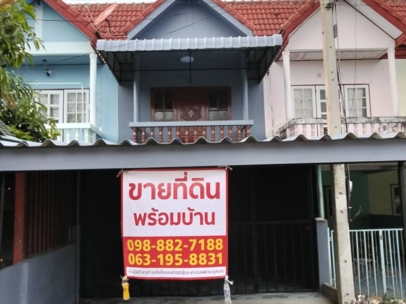 ขายทาว์นเฮ้าส์ 2 ชั้น หมู่บ้านโชคบุญมี 3 อำเภอชะอำ จังหวัดเพชรบุรี