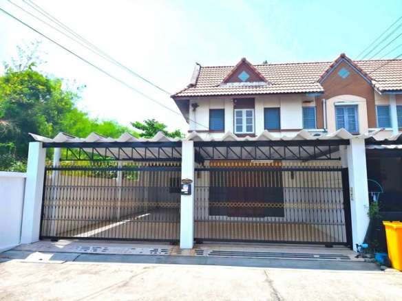 ขายบ้านสวยถูกอมตะชลบุรี หมู่บ้านแฟมิลี่ปาร์ค นาป่า ​ 4 ห้องนอน​ 2 ห้องน้ำ บนเนื้อที 38 ตรว. #บ้านหลังใหญ่ต่อเติมสุดคุ้ม