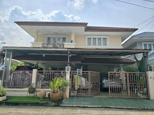 บ้าน บ้านเดี่ยว โรยัลปาร์ควิลล์ สุวินทวงศ์ 3350000 BAHT ไม่ไกลจาก โลตัสสุวินทวงศ์ ครบครัน หลังมุม