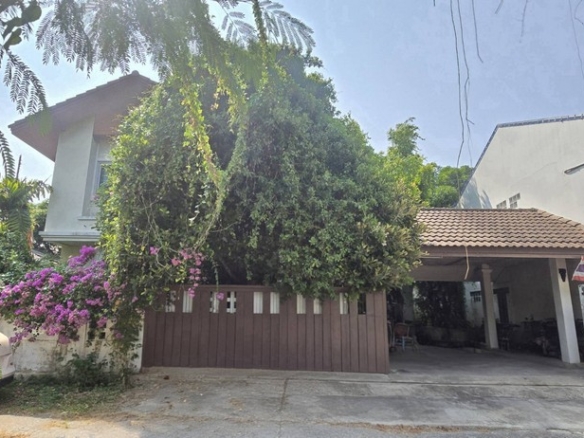 ID : 2379 FOR SALE บ้าน ศรีนครพัฒนา 1 84 ตรว. 4BEDROOM4น้ำ ใกล้กับ เดอะมอลล์บางกะปิ คุ้มยิ่งกว่าคุ้ม
