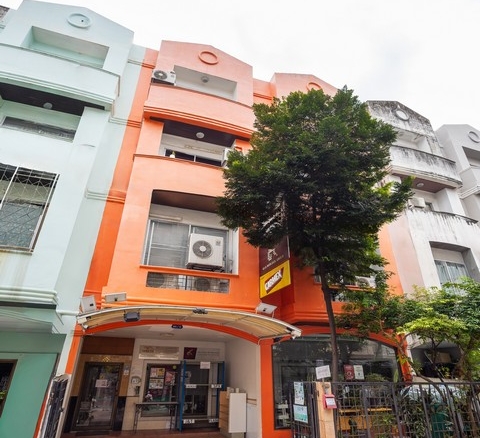 ให้เช่าอาคารพาณิชย์ 4 ชั้น 2 คูหาติดกันตีทะลุกันได้ 680 ตร.ม. ลาดพร้าว 15 (ซอย RS) ใกล้ Union Mall