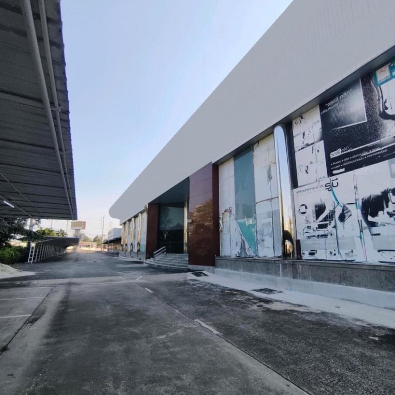 ให้เช่าโชว์รูม Showroom ย่านรามอินทรา พื้นที่ 4,062 ตรม. ใกล้แฟชั่นไอส์แลนด์